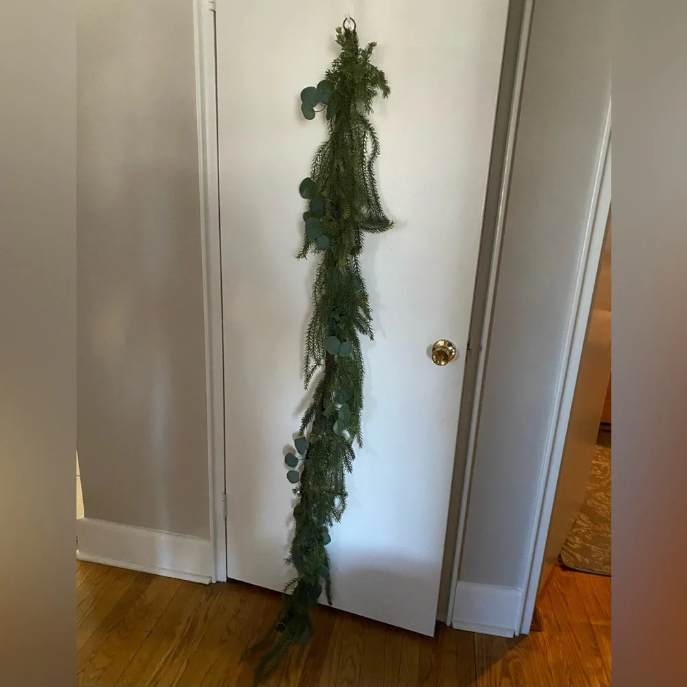 6ft hanging Pine Garland